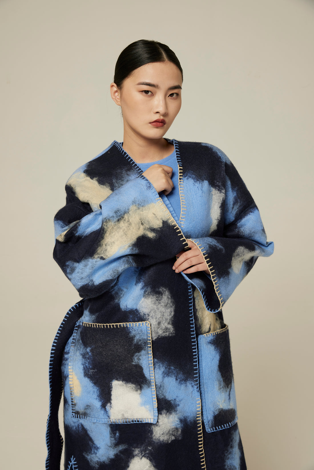 Handcrafted felt coat joint with cashmere and silk